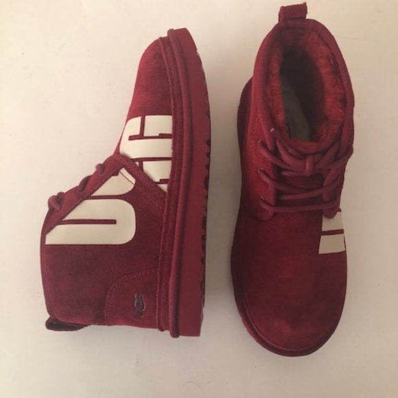 UGG Neumel Suede Leather Red Chopd Split Chukka Boot. Size: 7, 8 - Picture 10 of 14